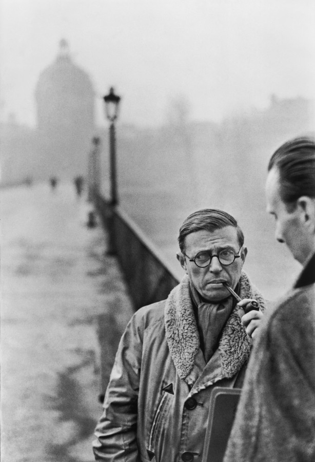 1946 Jean-Paul Sartre, París. Henri Cartier Bresson